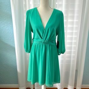 NWT Vince Camuto Chiffon Twist Front Balloon Sleeve Fit-and-Flare